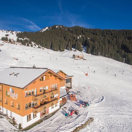 Vila Dr'Berghof Damuels Exteriér fotografie