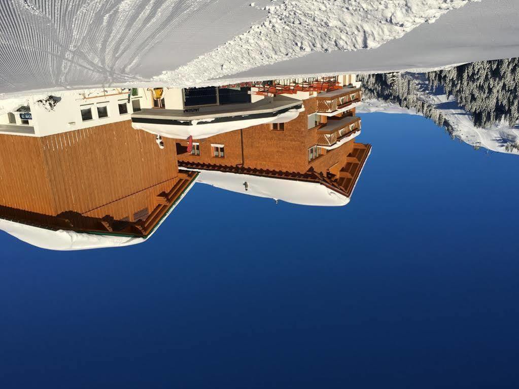 Vila Dr'Berghof Damuels Exteriér fotografie